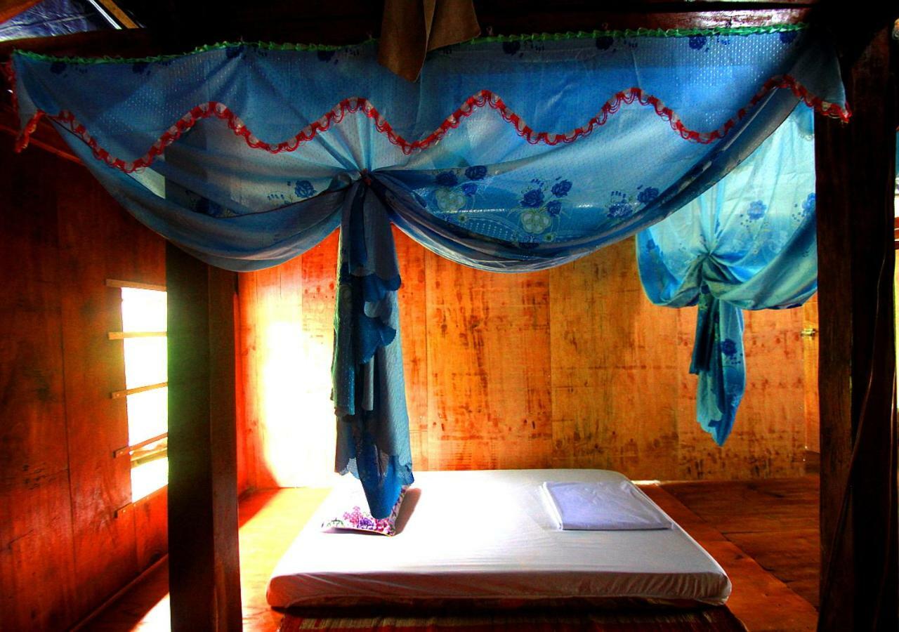 Du Gia Nalien View Homestay Làng Cac Exterior foto